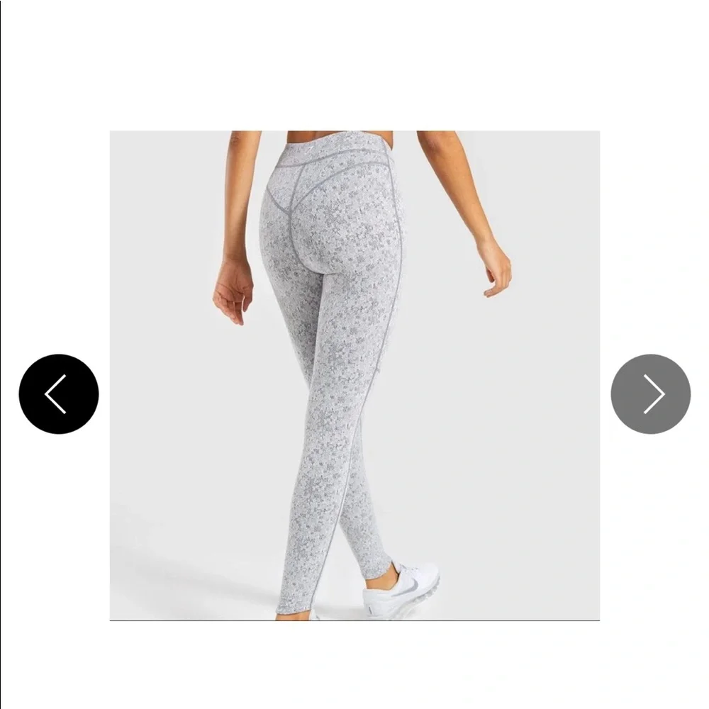 Gymshark Fleur Textured Leggings - Picture 4 of 12